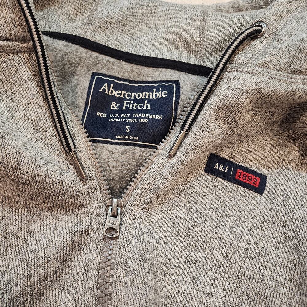 Abercrombie & Fitch Men's Gray Hoodie Small Embroidered Heather